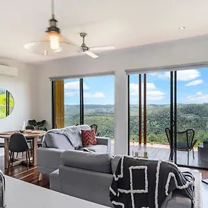 https://the-ridge-at-maleny.hotelssunshinecoast.net