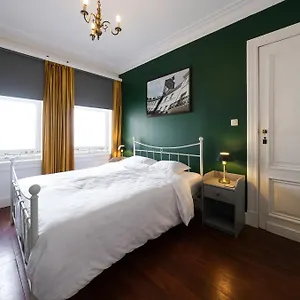 https://stay-in-fin-de-siecle-splendour.hotelsghent.com